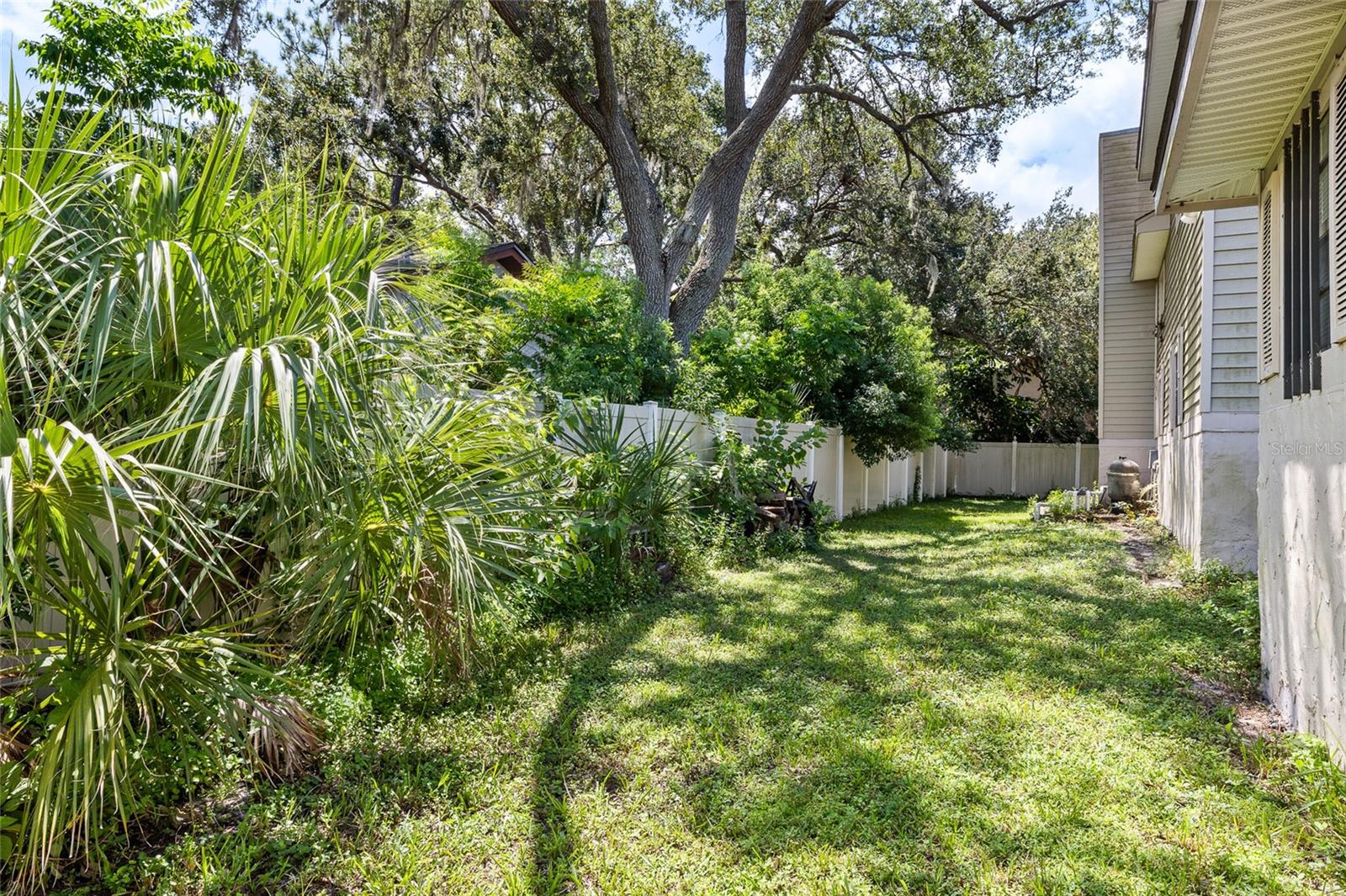 SHADOW OAKS SUB - Residential