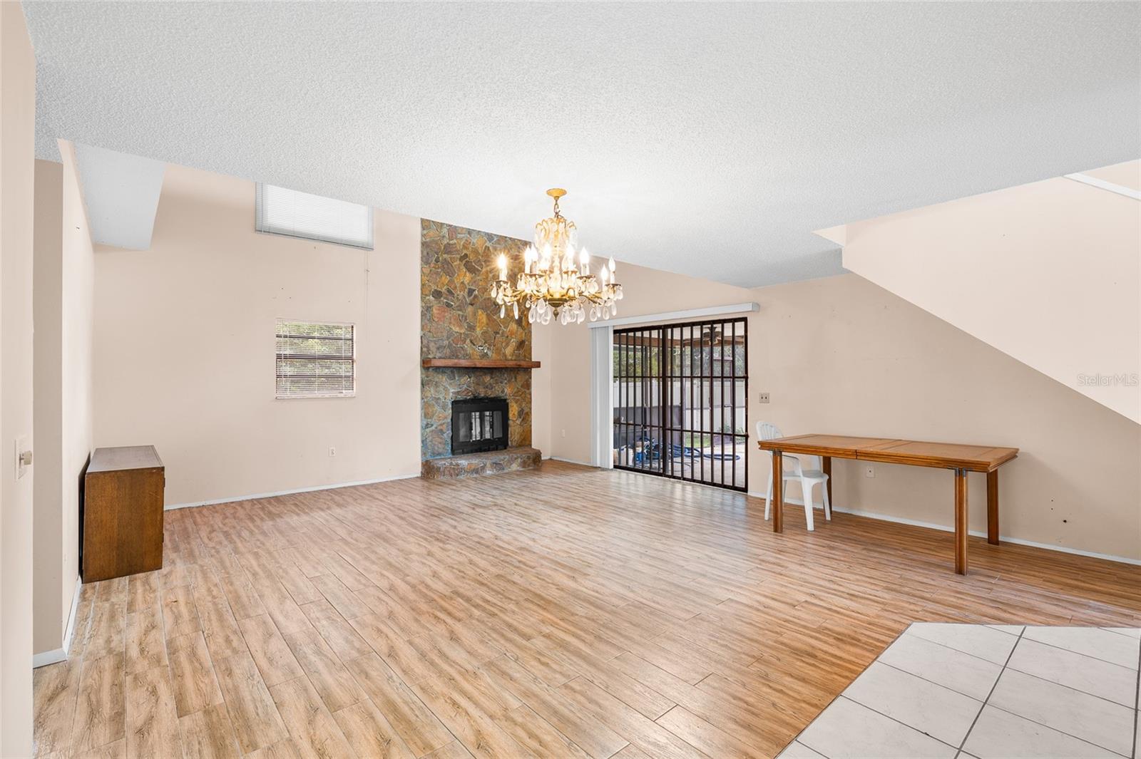 SHADOW OAKS SUB - Residential