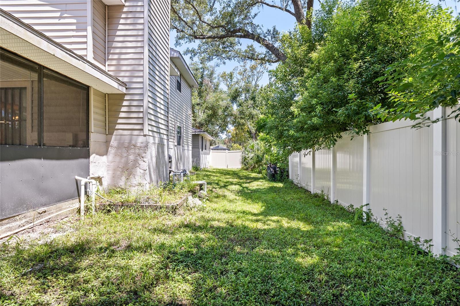 SHADOW OAKS SUB - Residential
