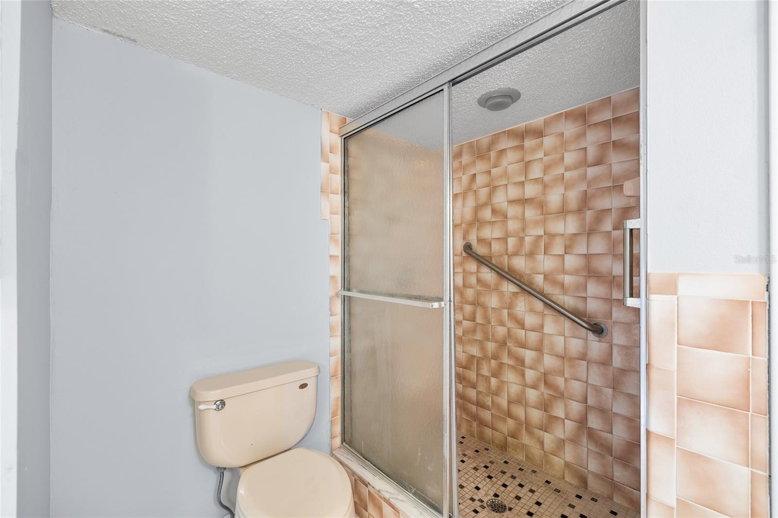 SHADOW OAKS SUB - Residential