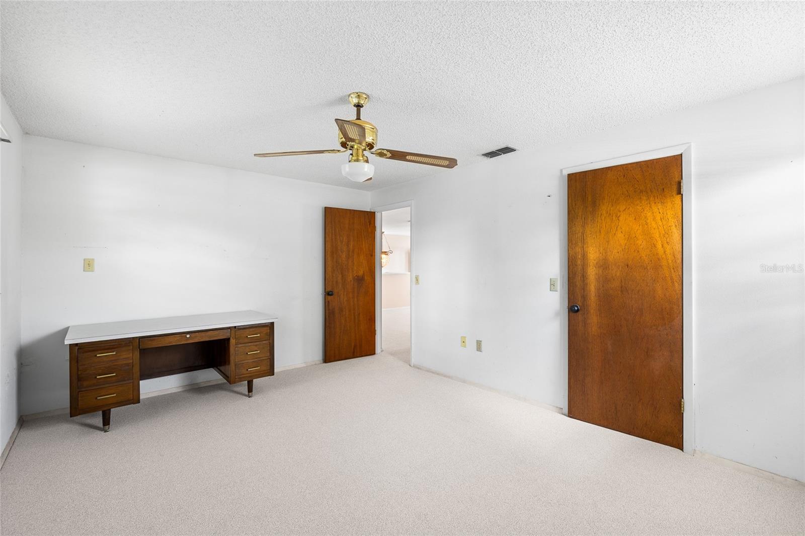 SHADOW OAKS SUB - Residential