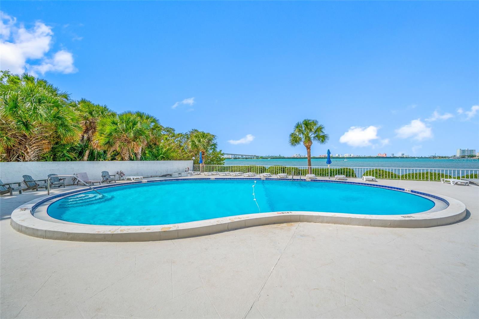 HARBOR BLUFFS WATERFRONT CONDO - Residential