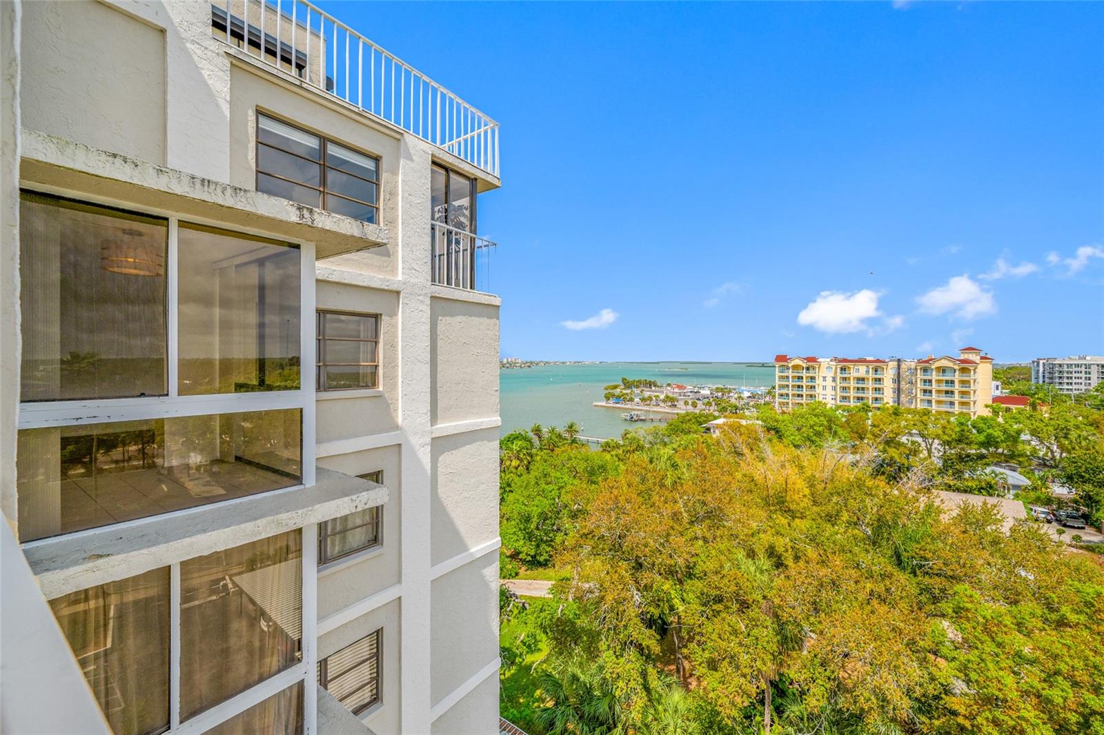 HARBOR BLUFFS WATERFRONT CONDO - Residential