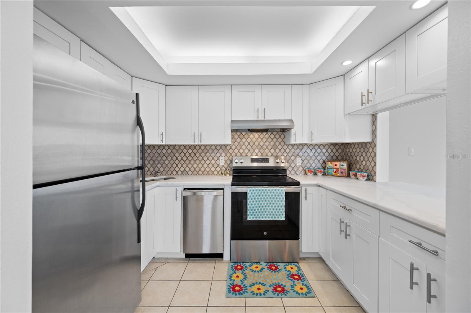 HARBOR BLUFFS WATERFRONT CONDO - Residential