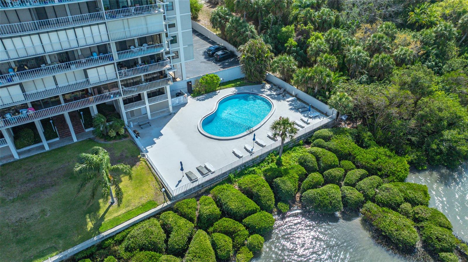 HARBOR BLUFFS WATERFRONT CONDO - Residential