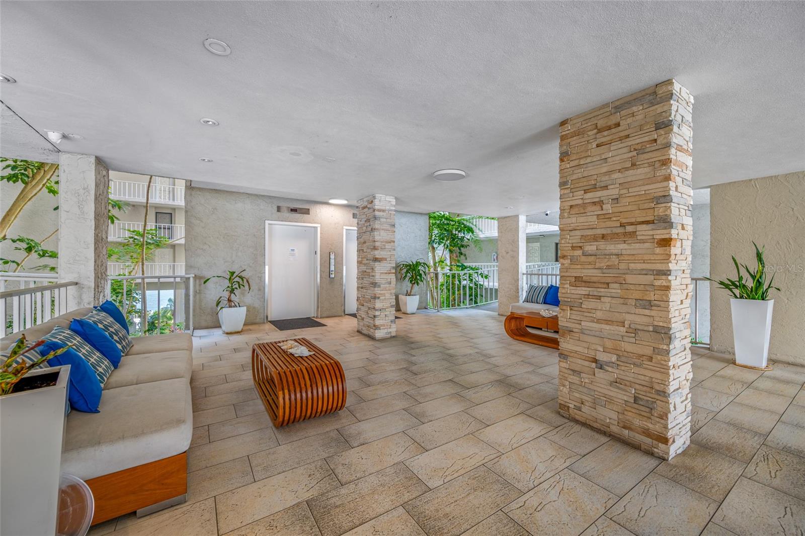 HARBOR BLUFFS WATERFRONT CONDO - Residential