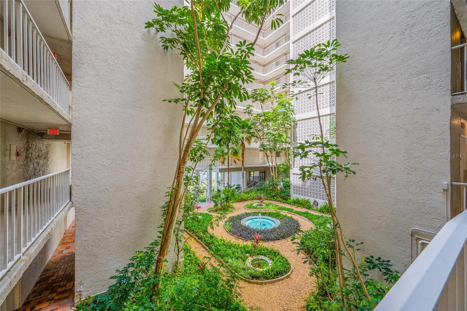 HARBOR BLUFFS WATERFRONT CONDO - Residential