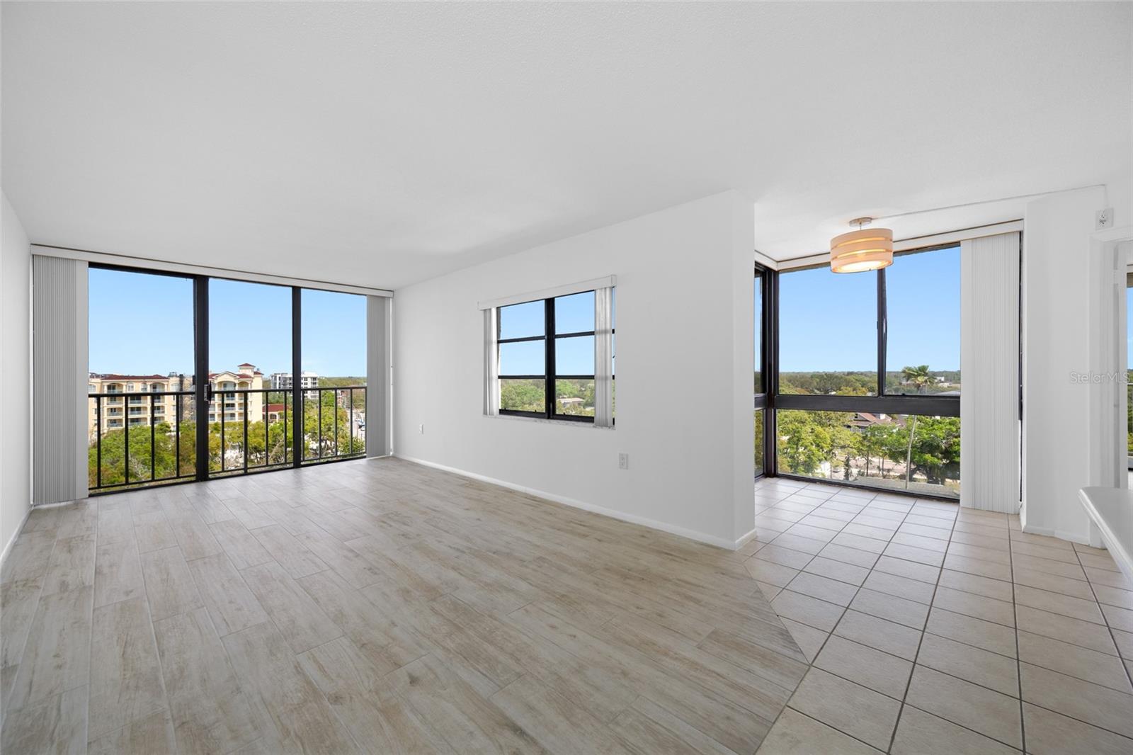 HARBOR BLUFFS WATERFRONT CONDO - Residential