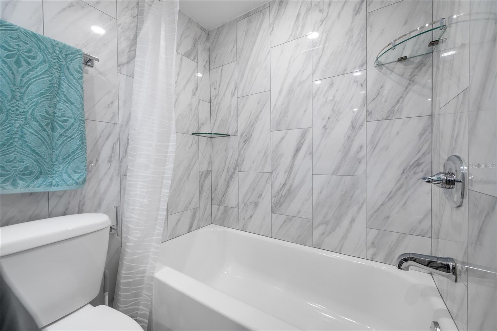 HARBOR BLUFFS WATERFRONT CONDO - Residential