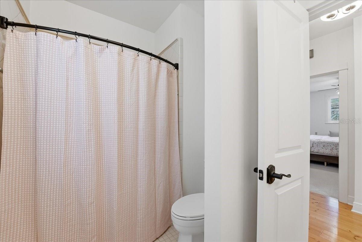 RUNNYMEDE OAKS UNREC - Residential