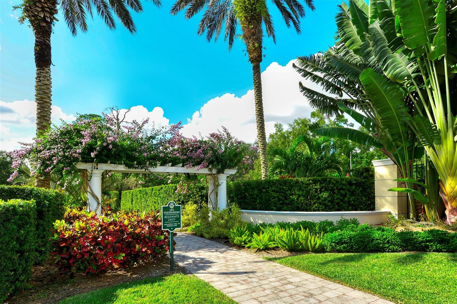 MERIDIAN AT THE OAKS PRESERVE - Residential