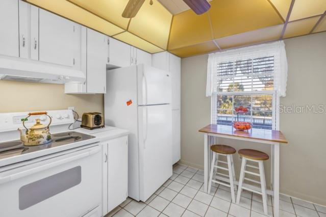 CORDOVA GREENS CONDO - Residential