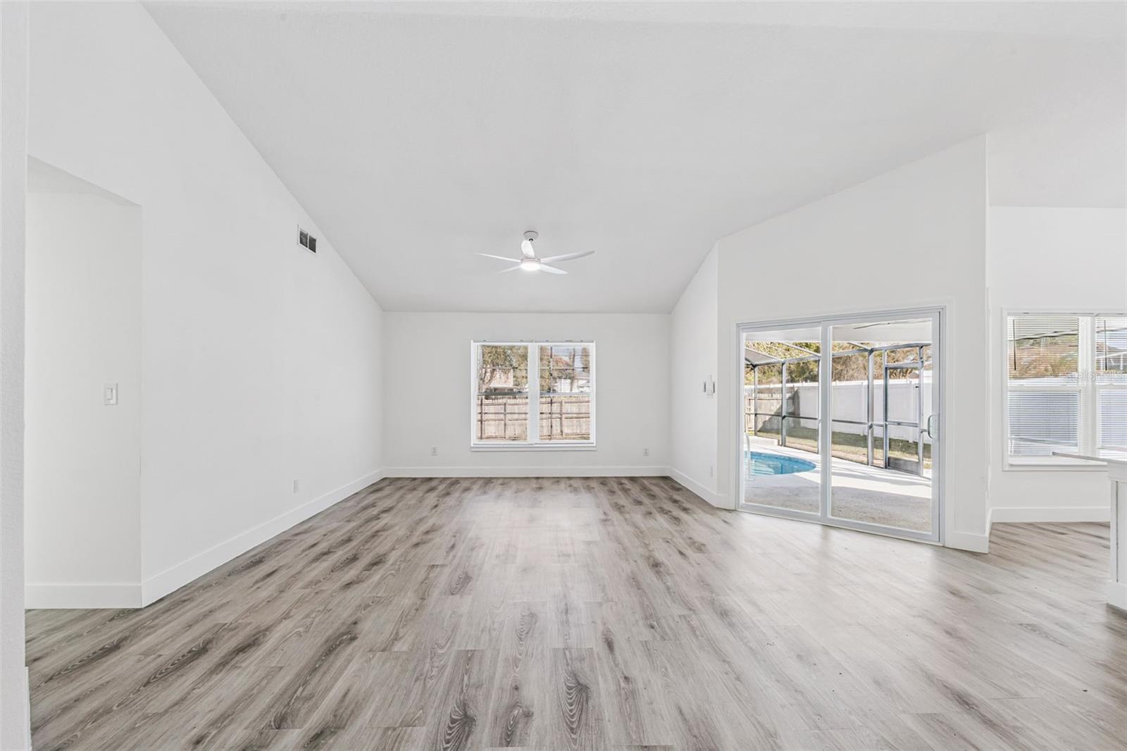 DELTONA LAKES UNIT 17 - Residential