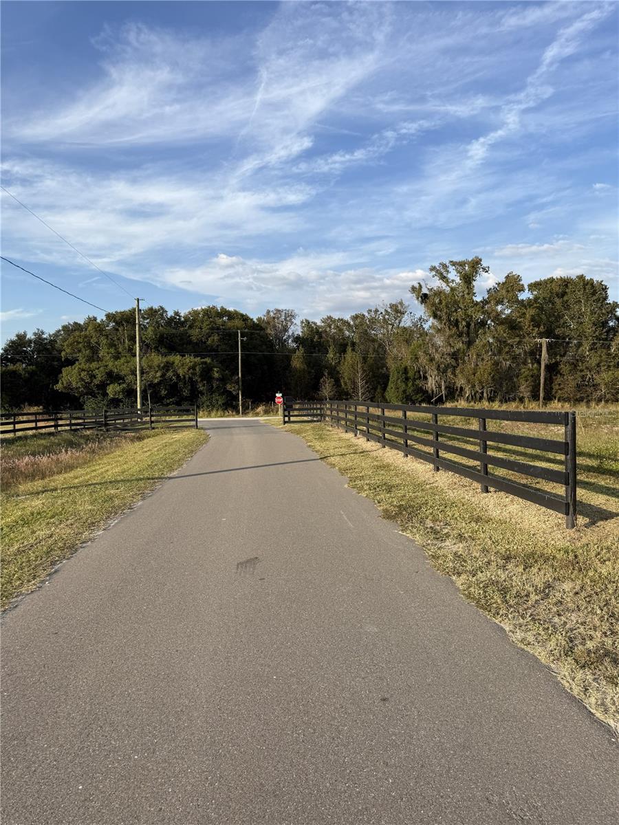 TWIN GROVES ESTATES - Land