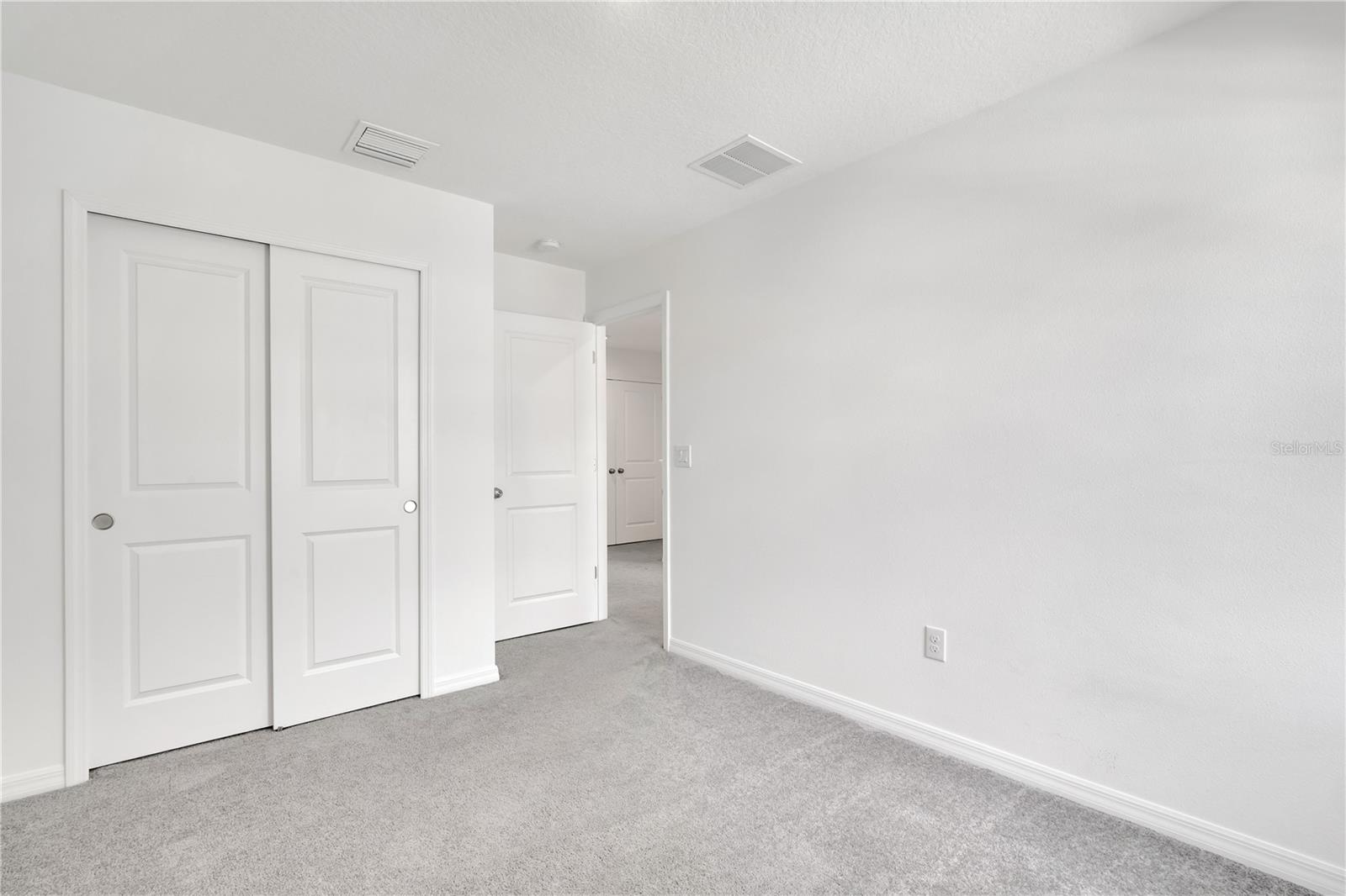 EDGESTONE NORTH AT ARTISAN LAKES - Residential Lease