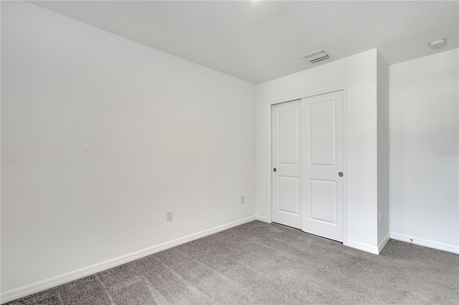 EDGESTONE NORTH AT ARTISAN LAKES - Residential Lease