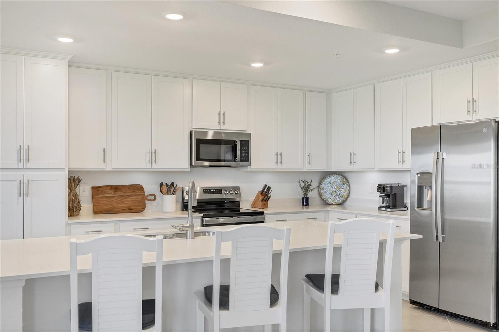 WELLEN PARK GOLF & COUNTRY CLUB - Residential Lease