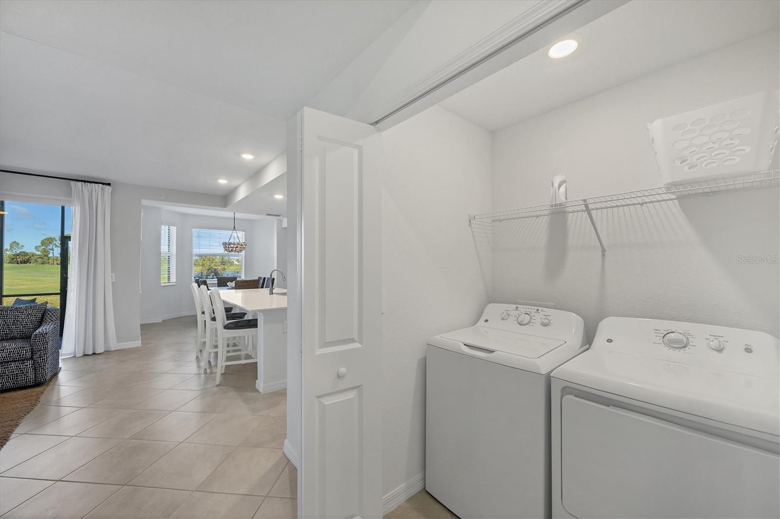 WELLEN PARK GOLF & COUNTRY CLUB - Residential Lease