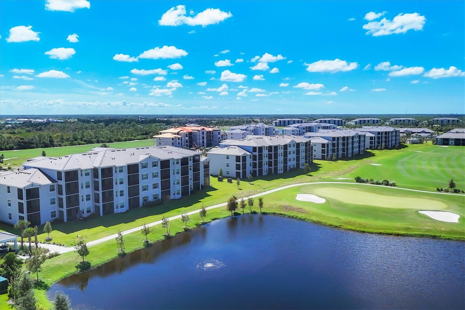 WELLEN PARK GOLF & COUNTRY CLUB - Residential Lease