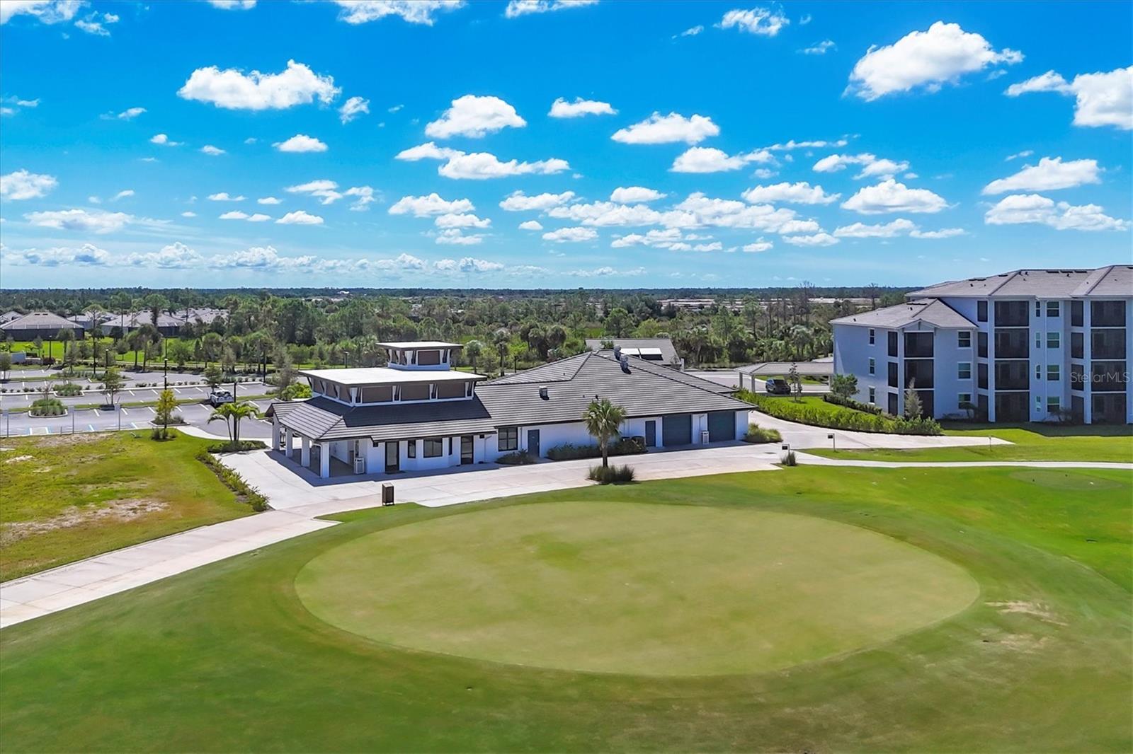 WELLEN PARK GOLF & COUNTRY CLUB - Residential Lease