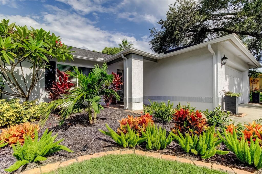 Photo of 858 Harbor Circle, Palm Harbor, FL 34683 (MLS # TB8409180)