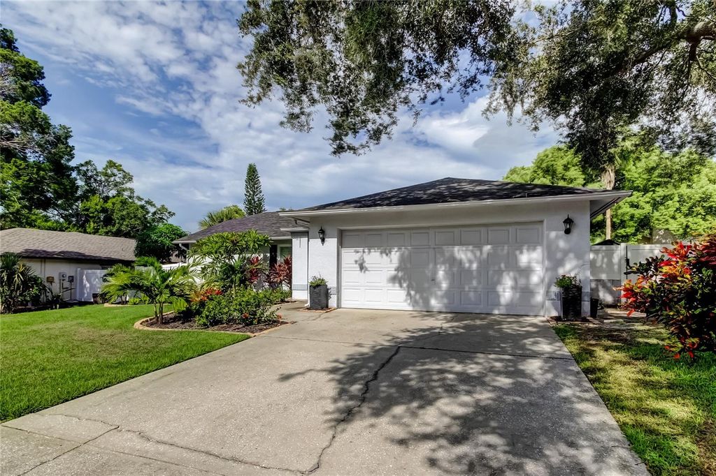 Photo of 858 Harbor Circle, Palm Harbor, FL 34683 (MLS # TB8409180)