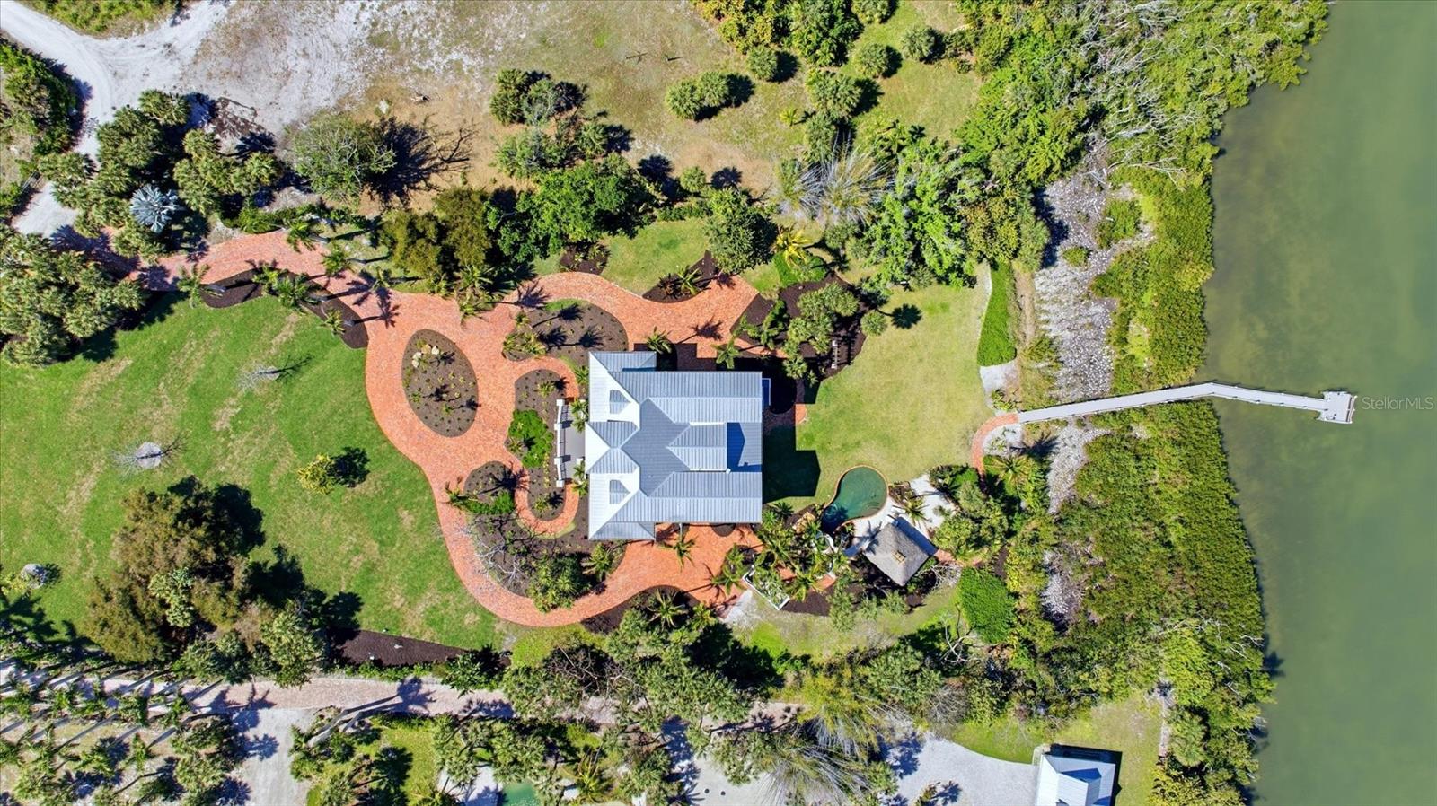 HIDDEN COVE ESTATES - Residential