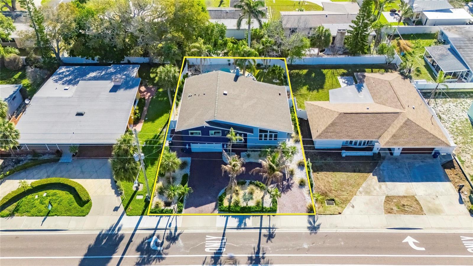 BELLEAIR BEACH YACHT CLUB ESTATES - Residential