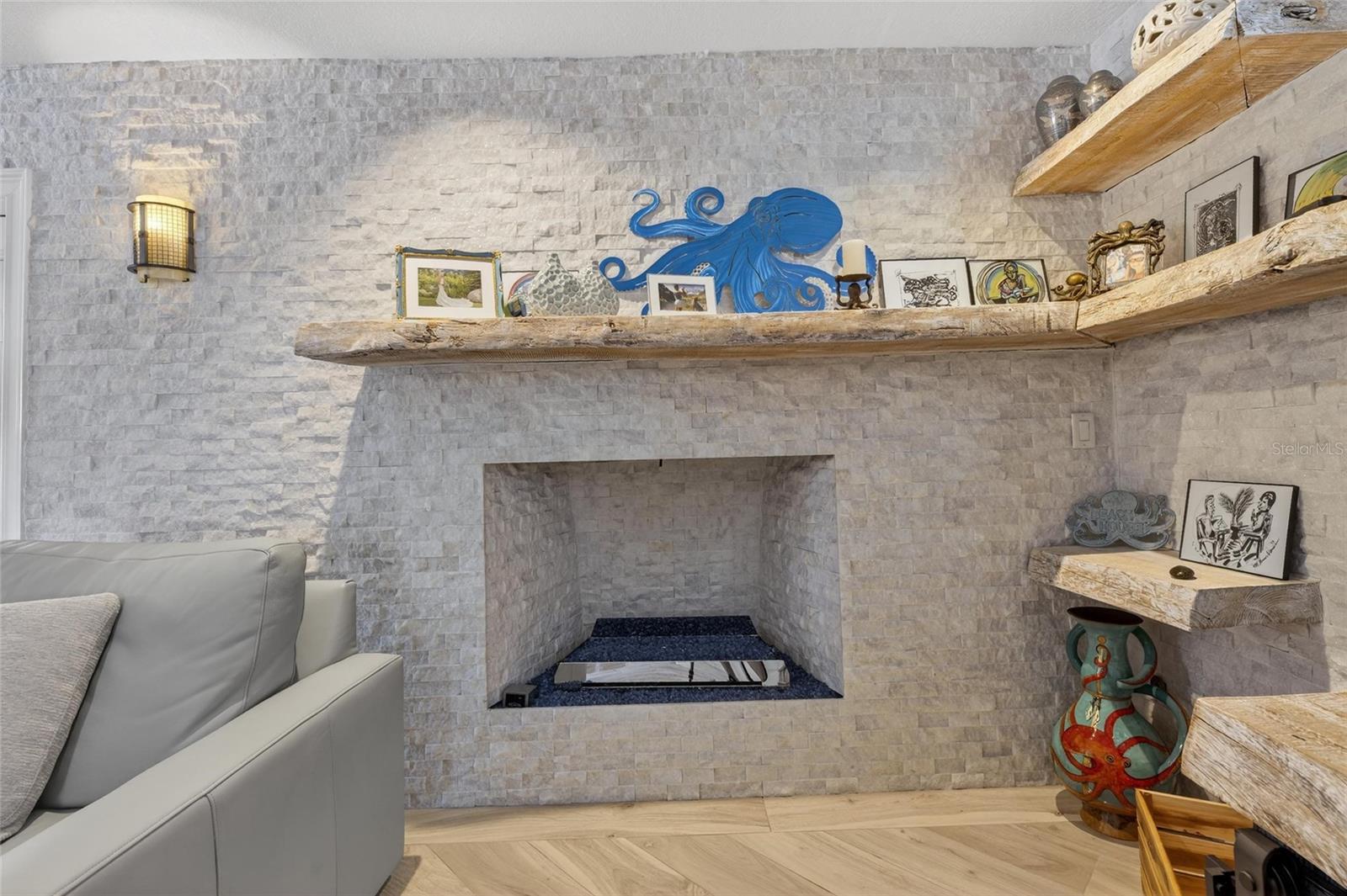 BELLEAIR BEACH YACHT CLUB ESTATES - Residential