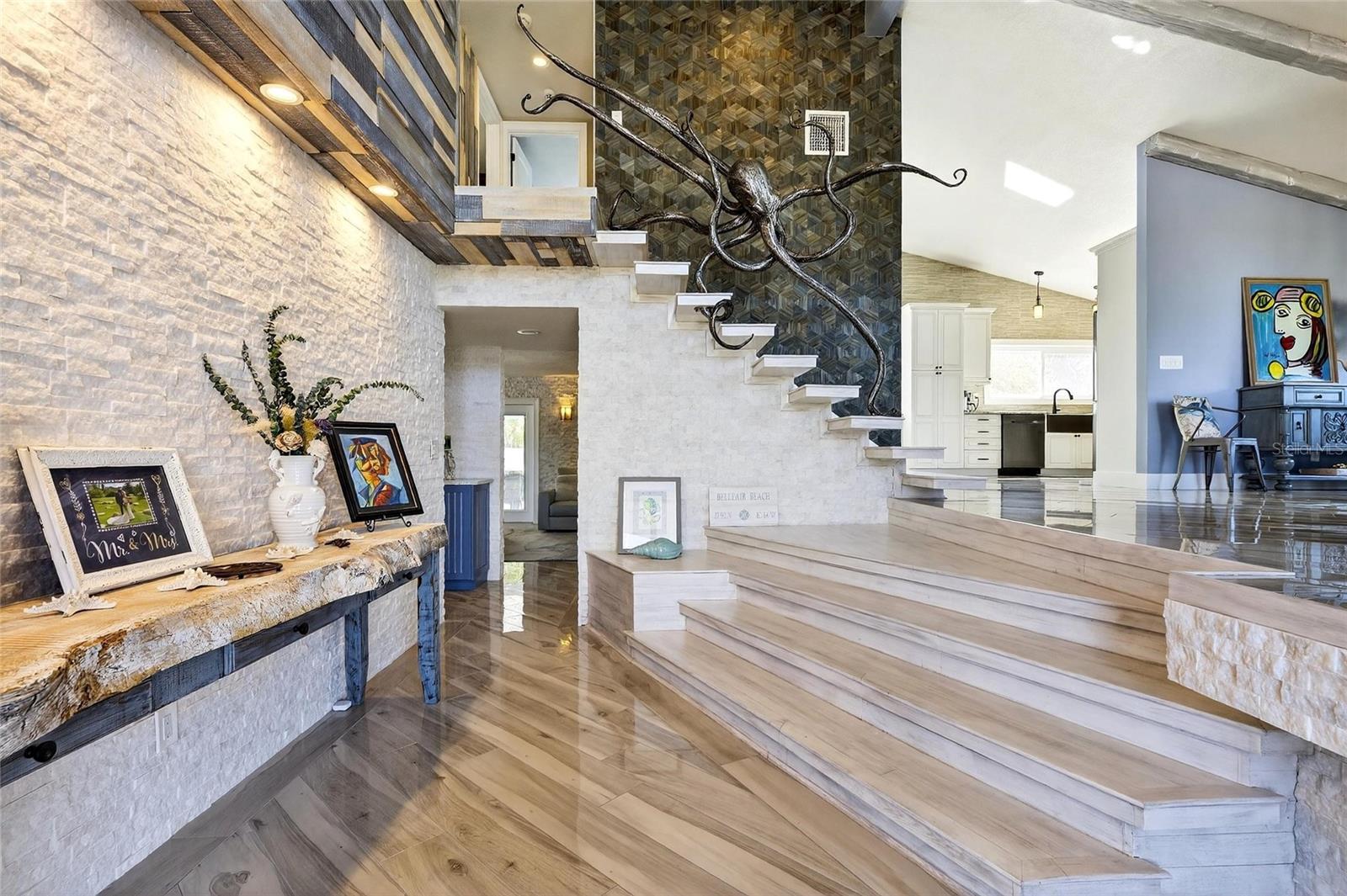 BELLEAIR BEACH YACHT CLUB ESTATES - Residential