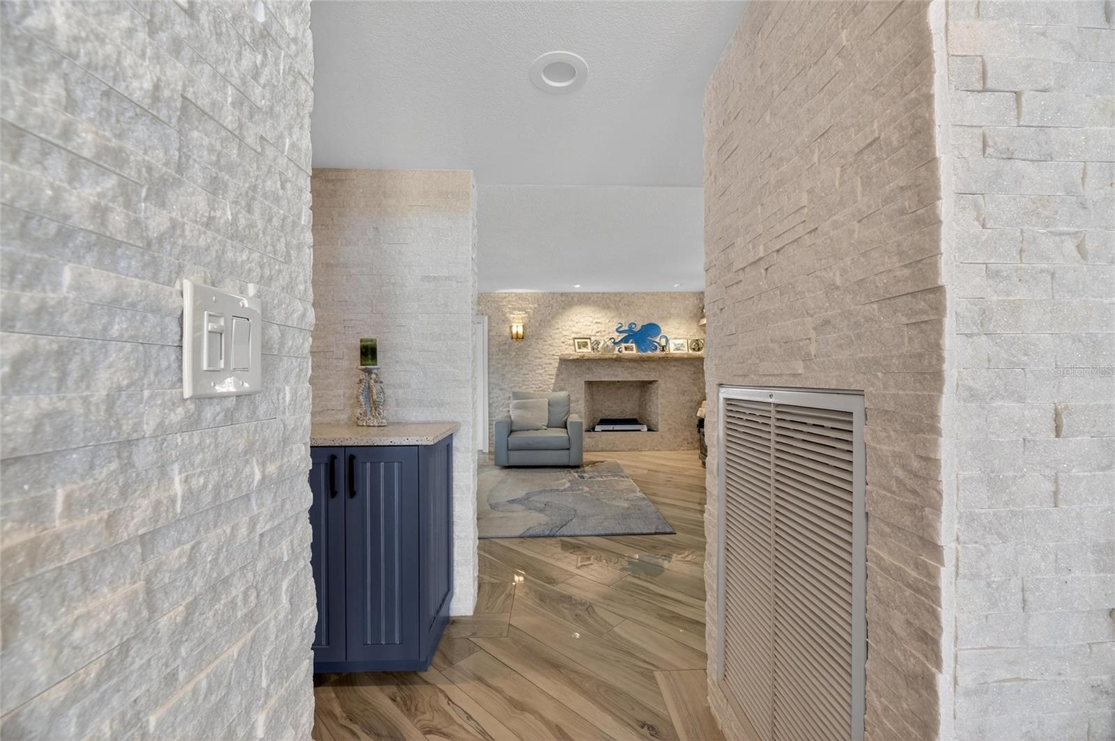 BELLEAIR BEACH YACHT CLUB ESTATES - Residential