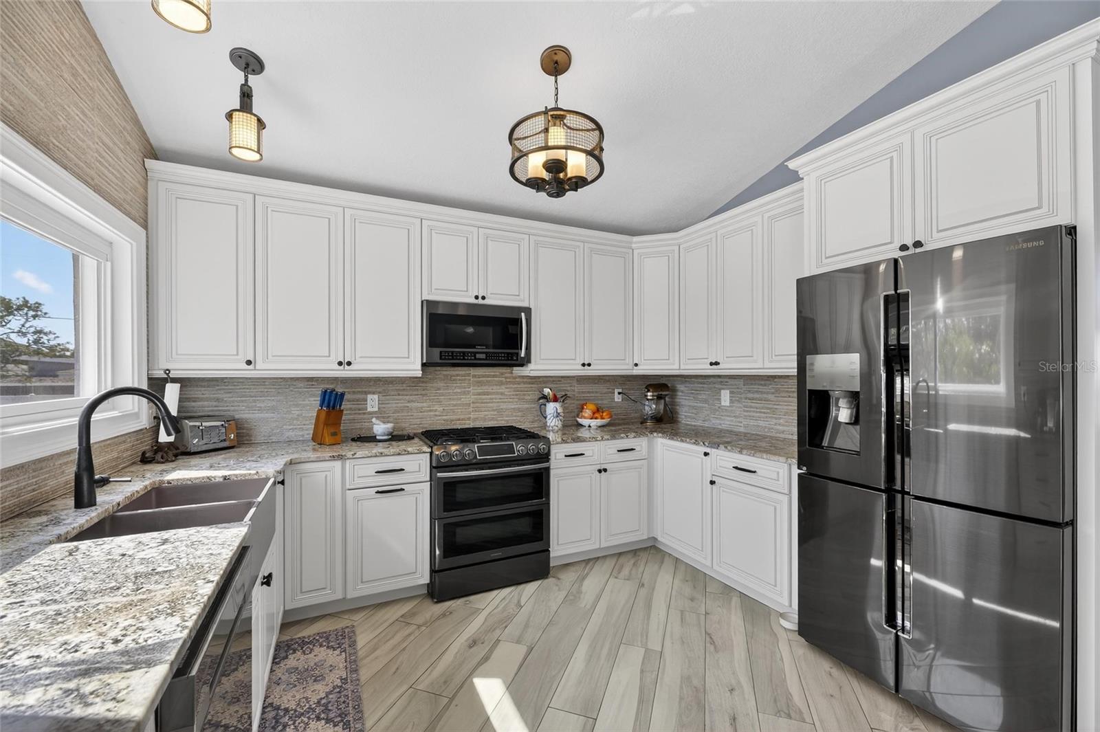 BELLEAIR BEACH YACHT CLUB ESTATES - Residential