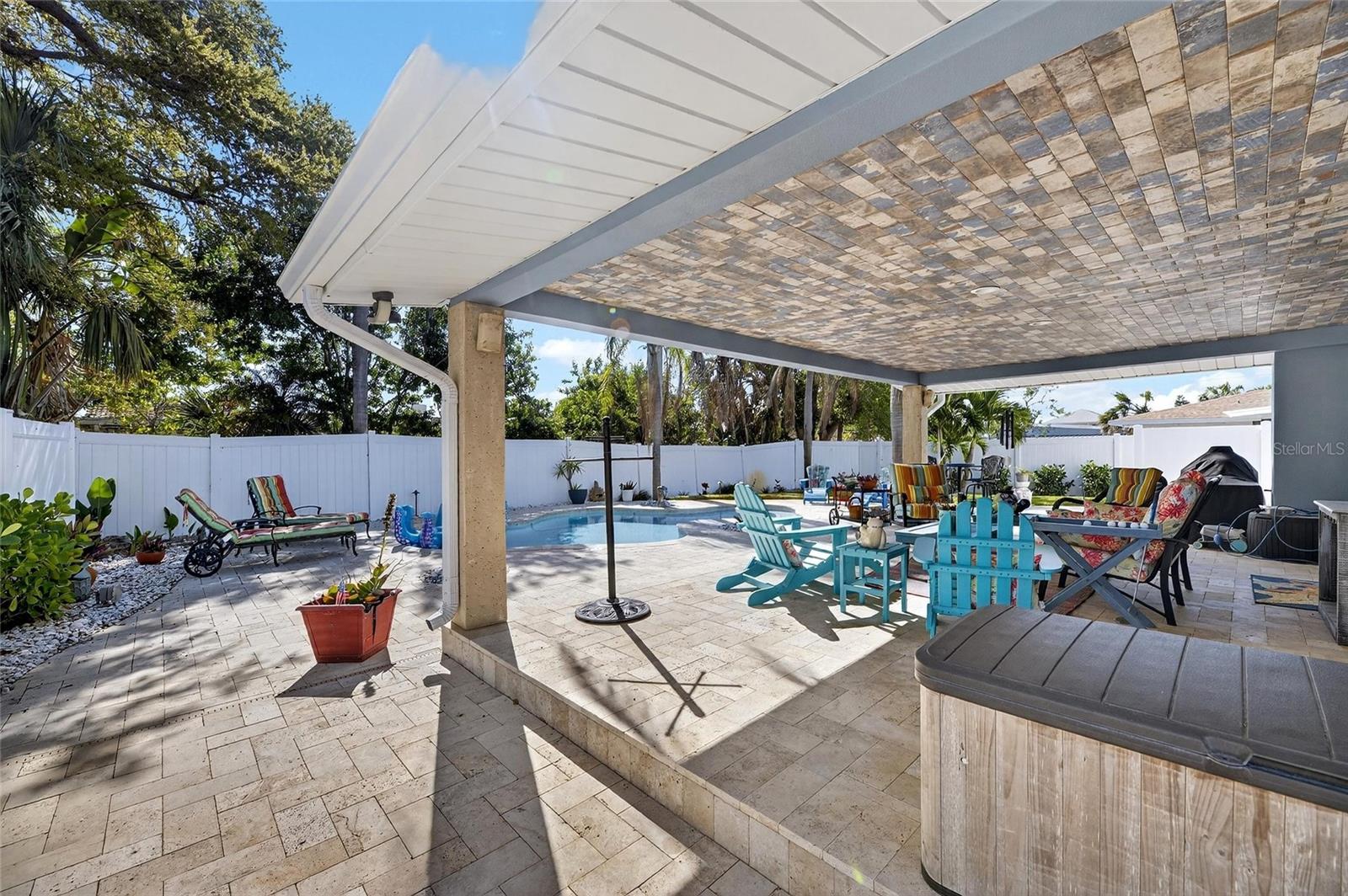 BELLEAIR BEACH YACHT CLUB ESTATES - Residential