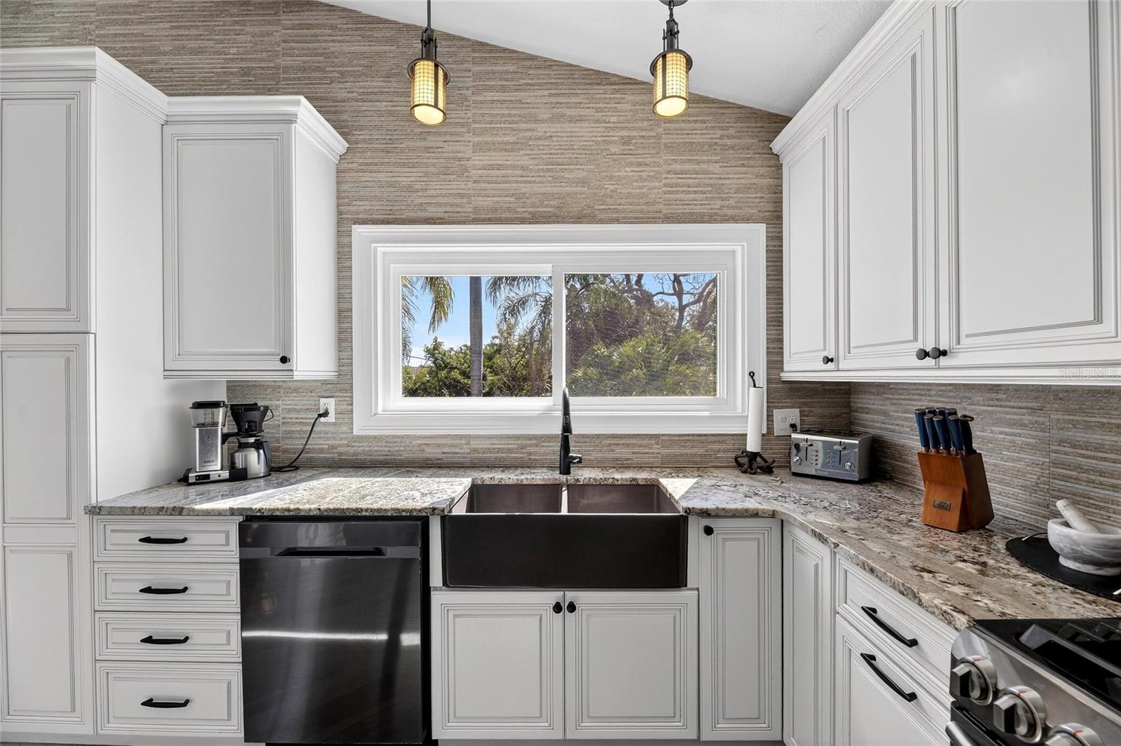 BELLEAIR BEACH YACHT CLUB ESTATES - Residential