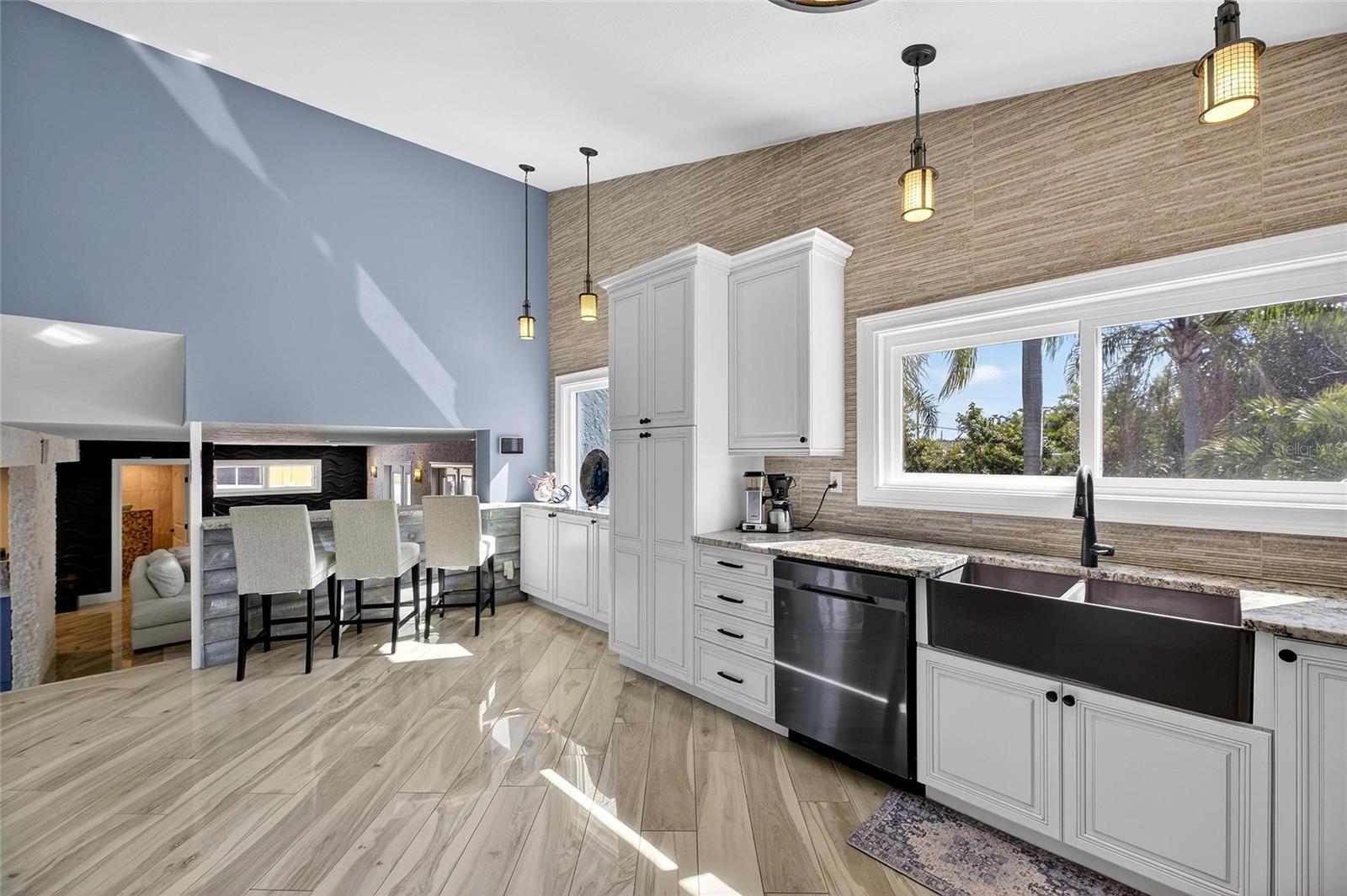 BELLEAIR BEACH YACHT CLUB ESTATES - Residential