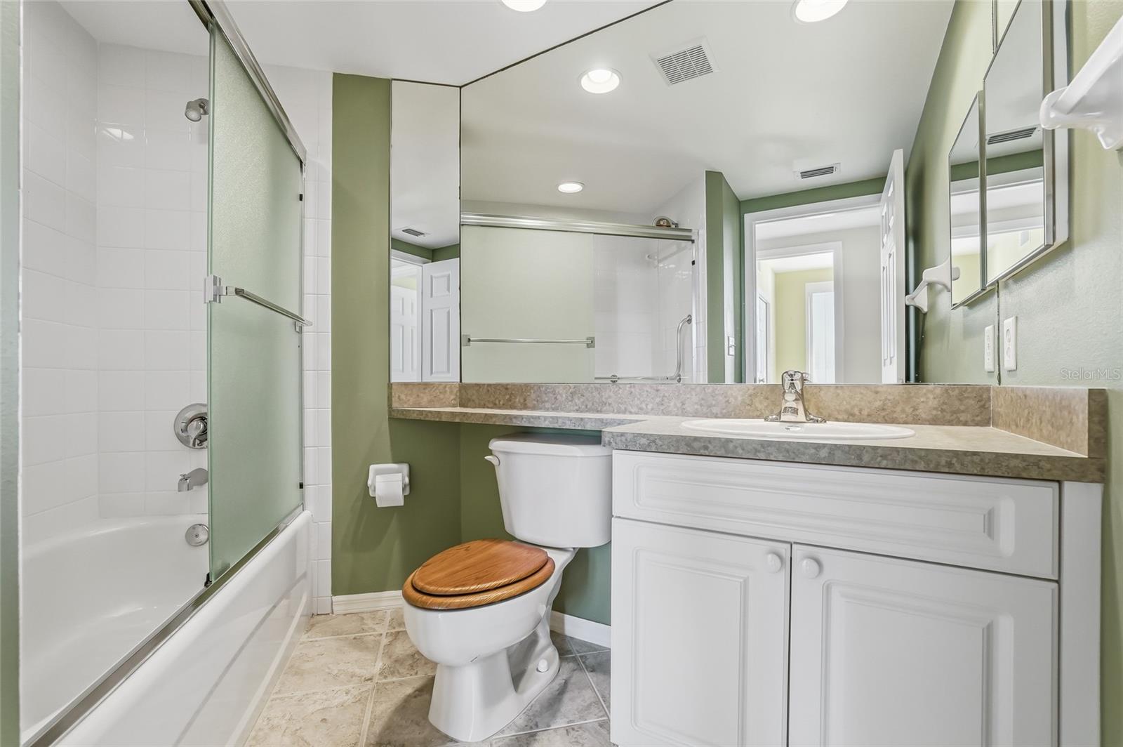 SHORES OF LONG BAYOU CONDO - Residential