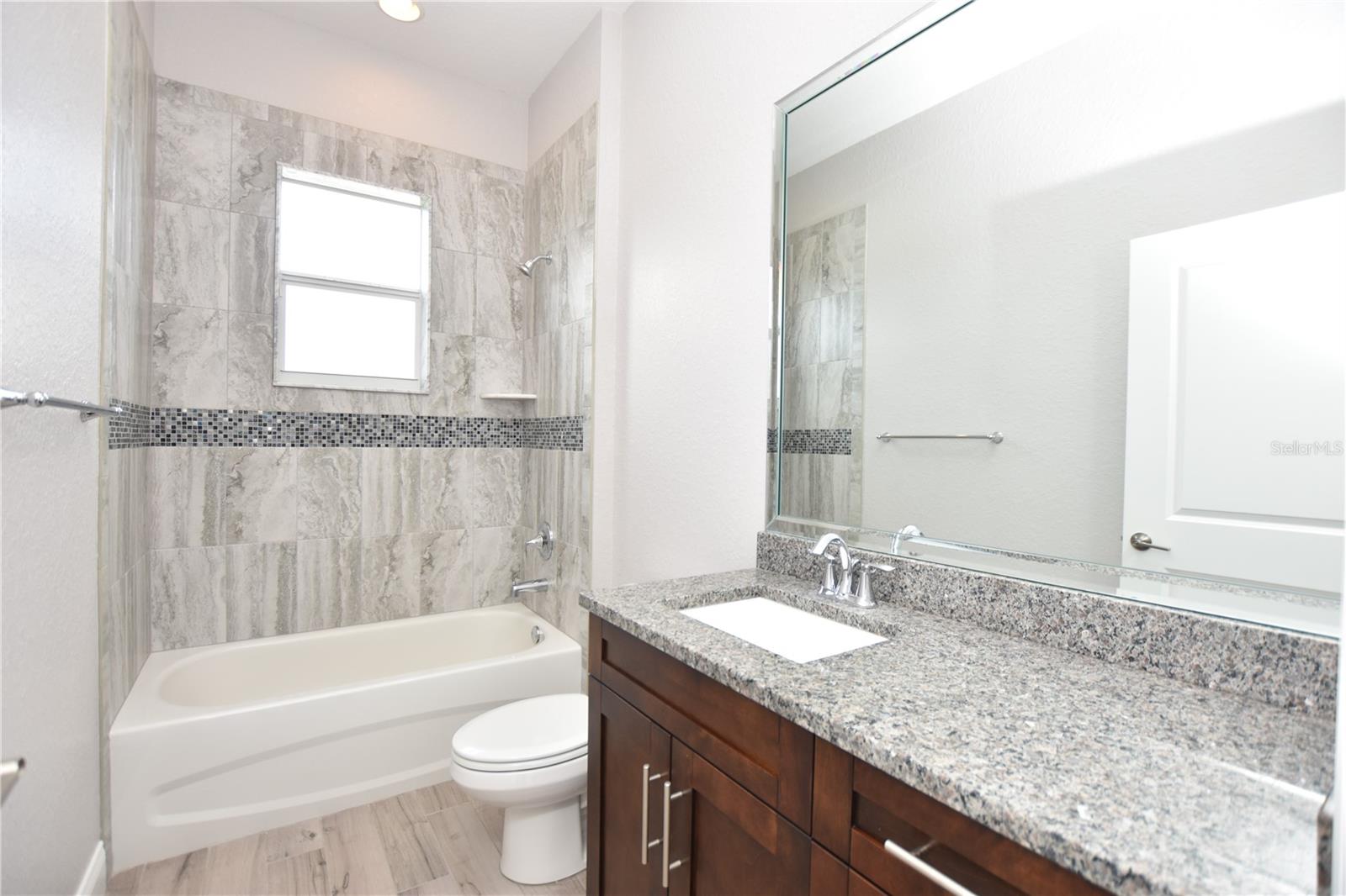 LAKESIDE HERITAGE PH 2 - Residential Lease