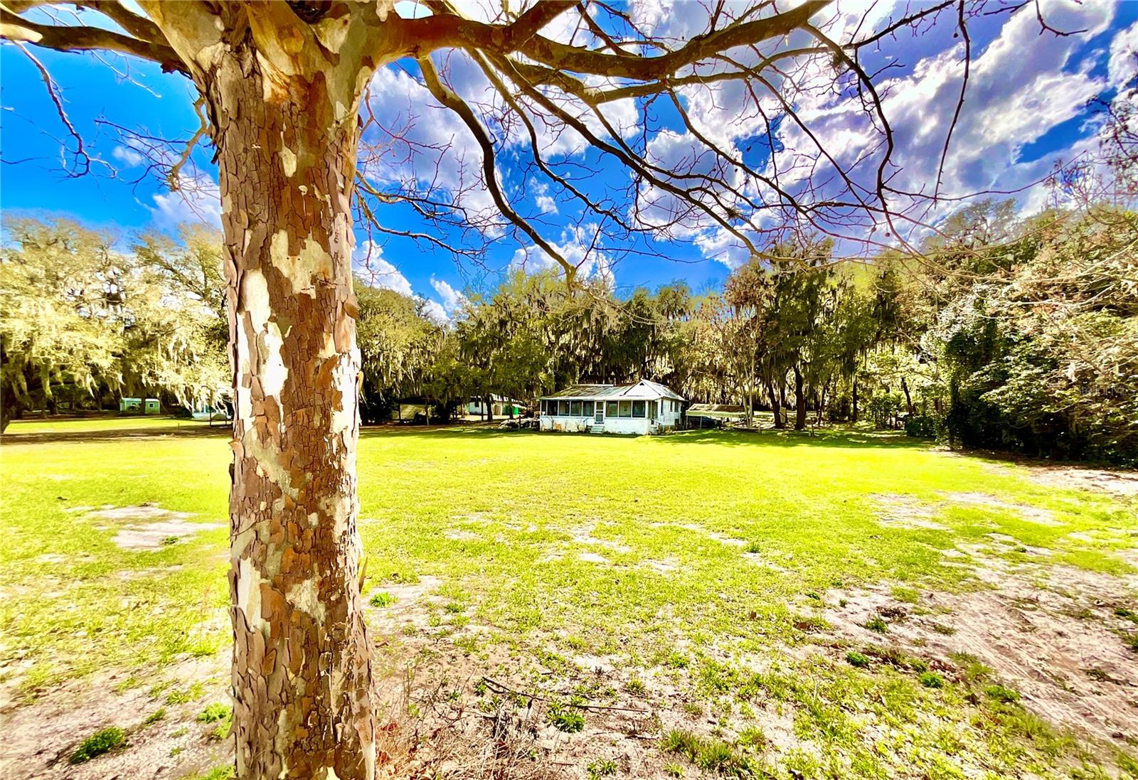 SUNNYSIDE BEACH - Residential