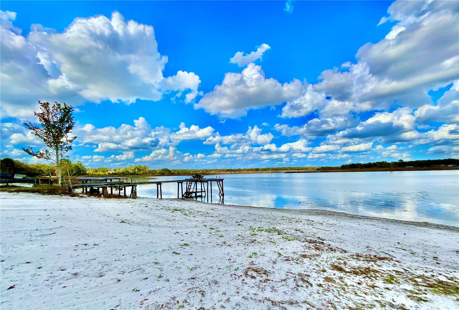 106 E SUNNYSIDE BEACH ROAD