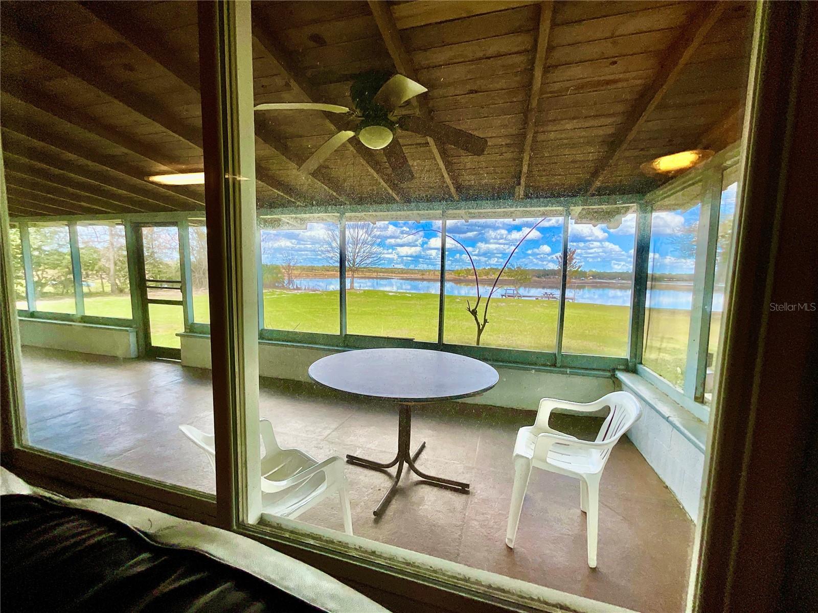 SUNNYSIDE BEACH - Residential