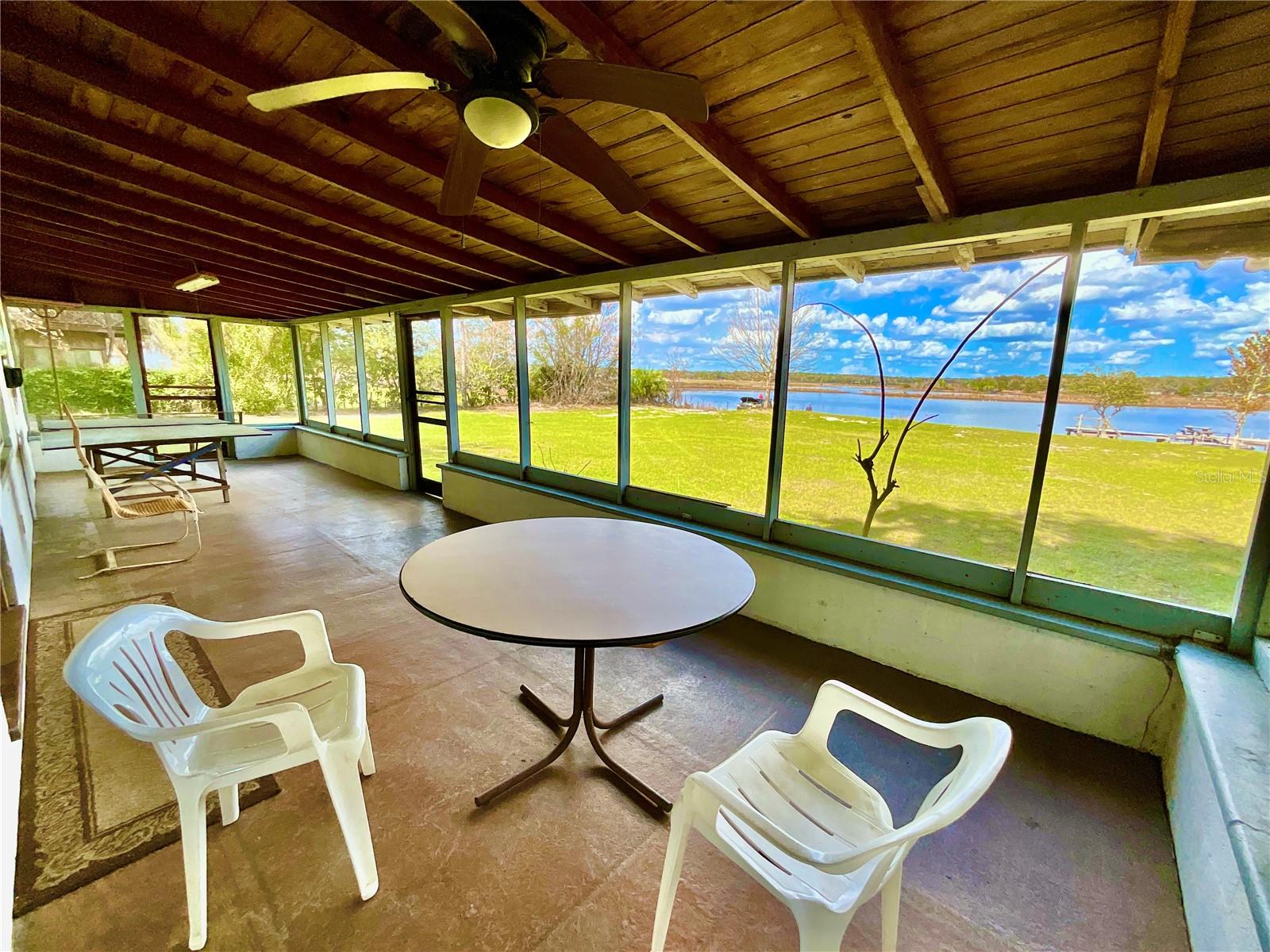 SUNNYSIDE BEACH - Residential