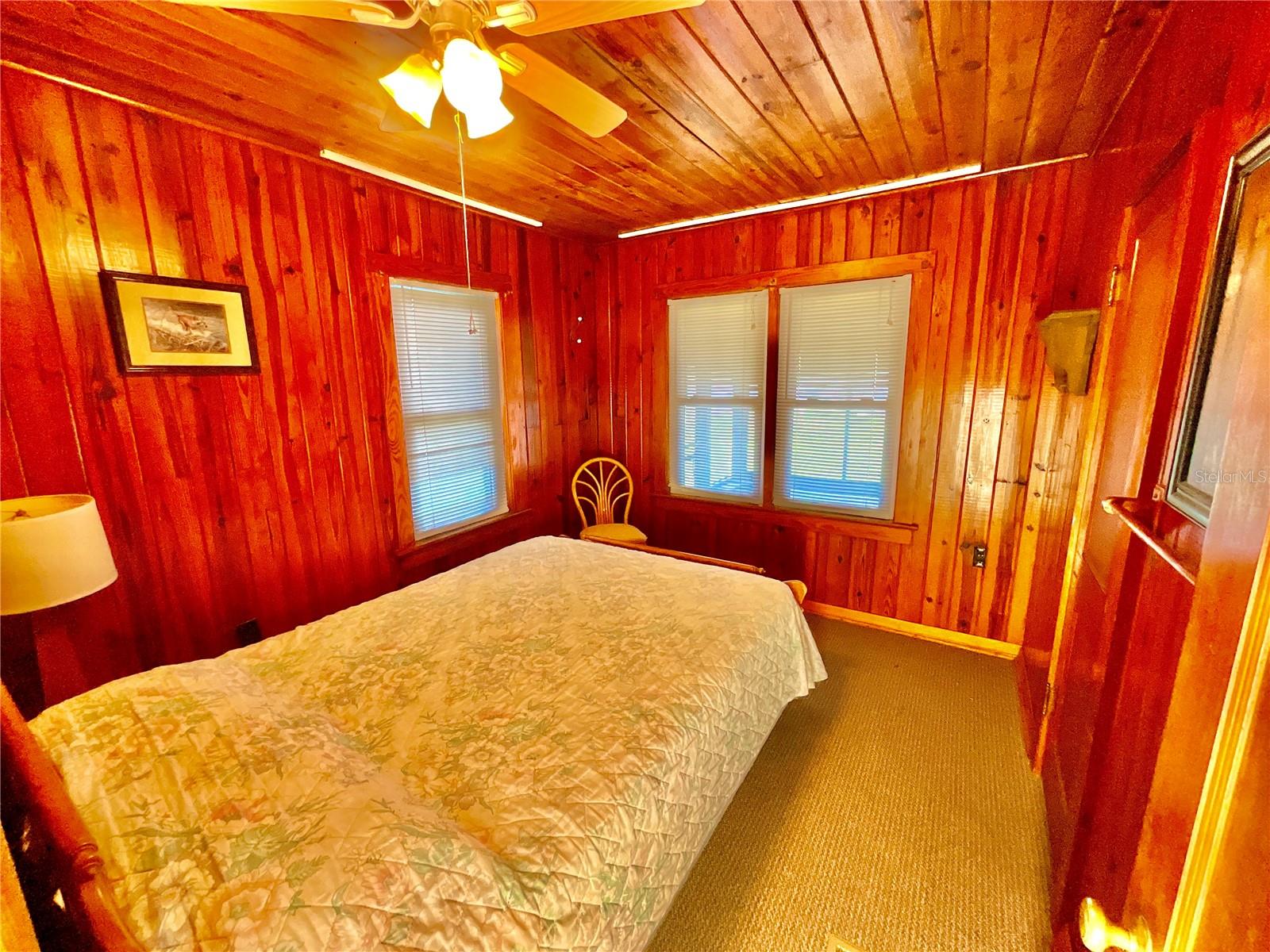 SUNNYSIDE BEACH - Residential