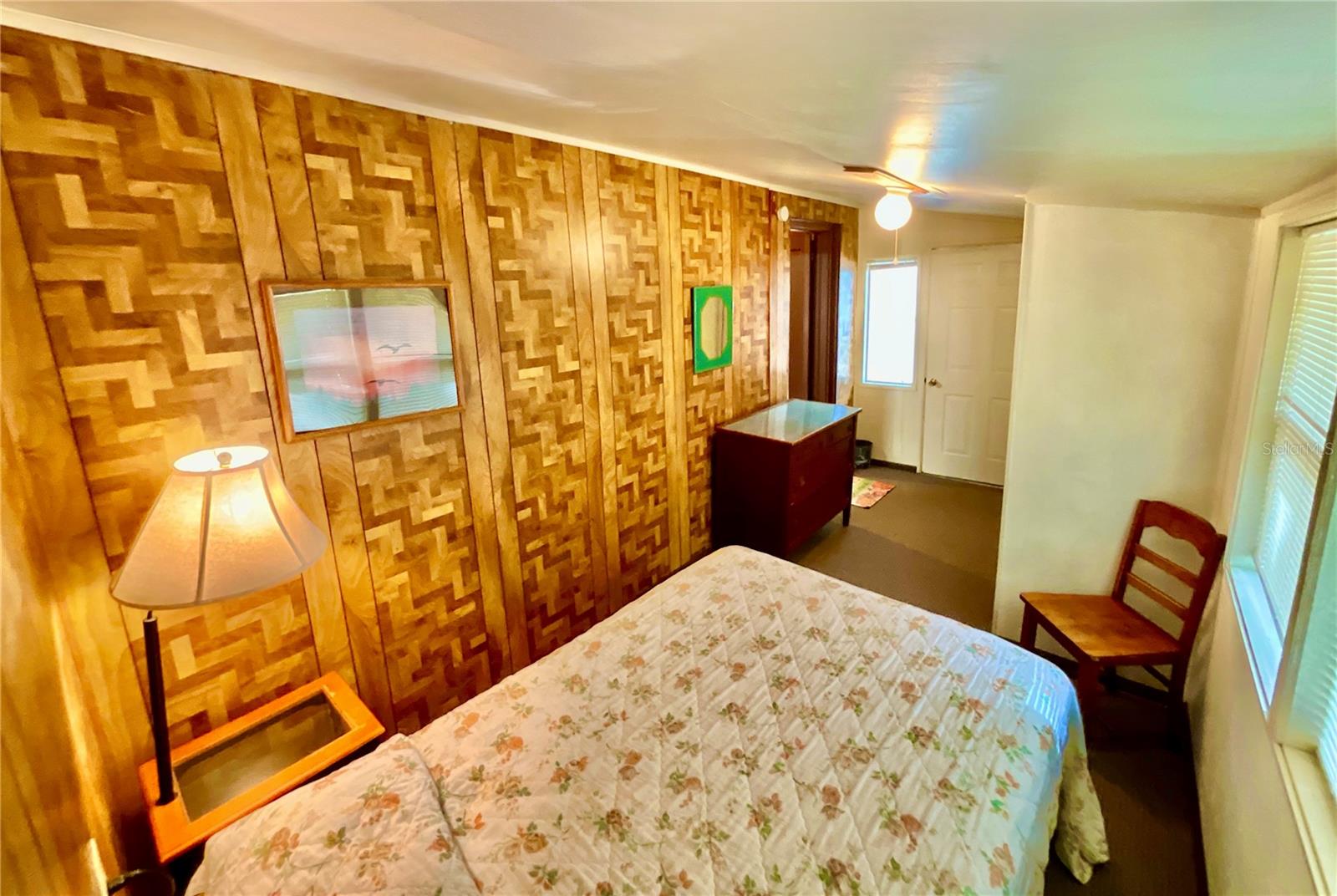 SUNNYSIDE BEACH - Residential