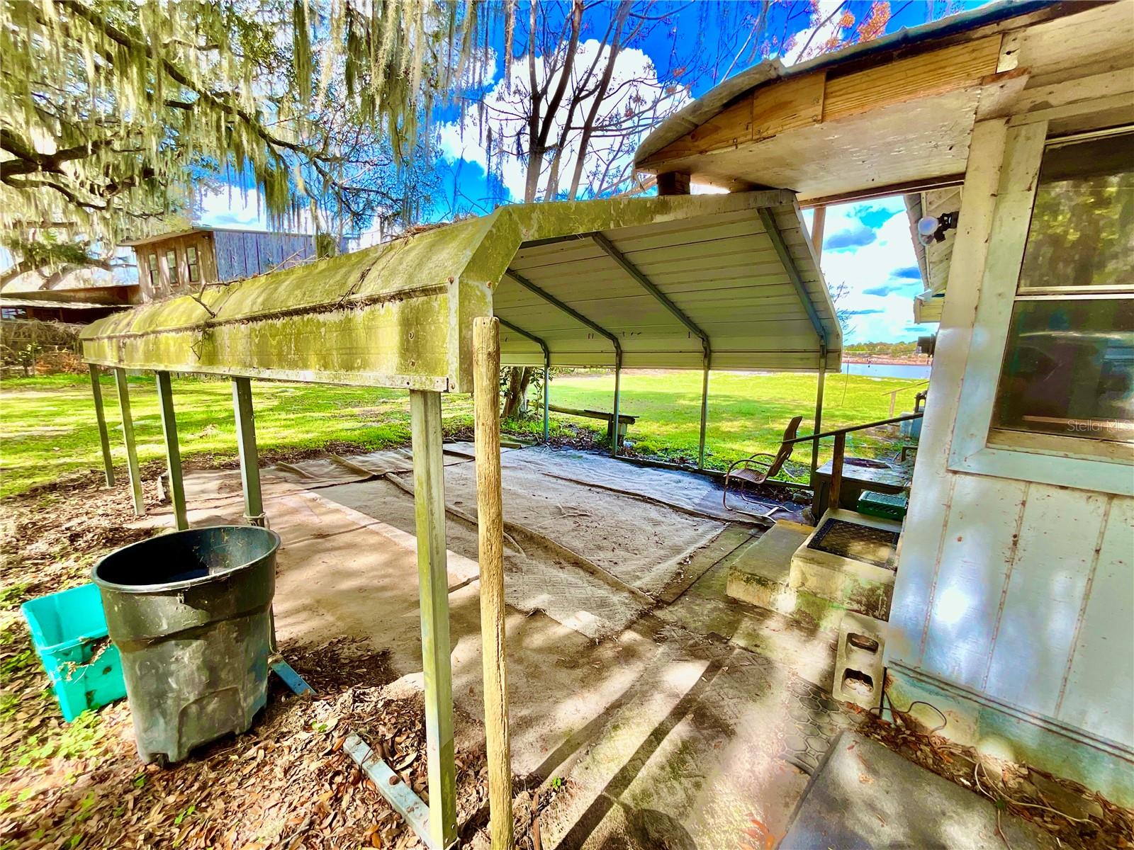 SUNNYSIDE BEACH - Residential