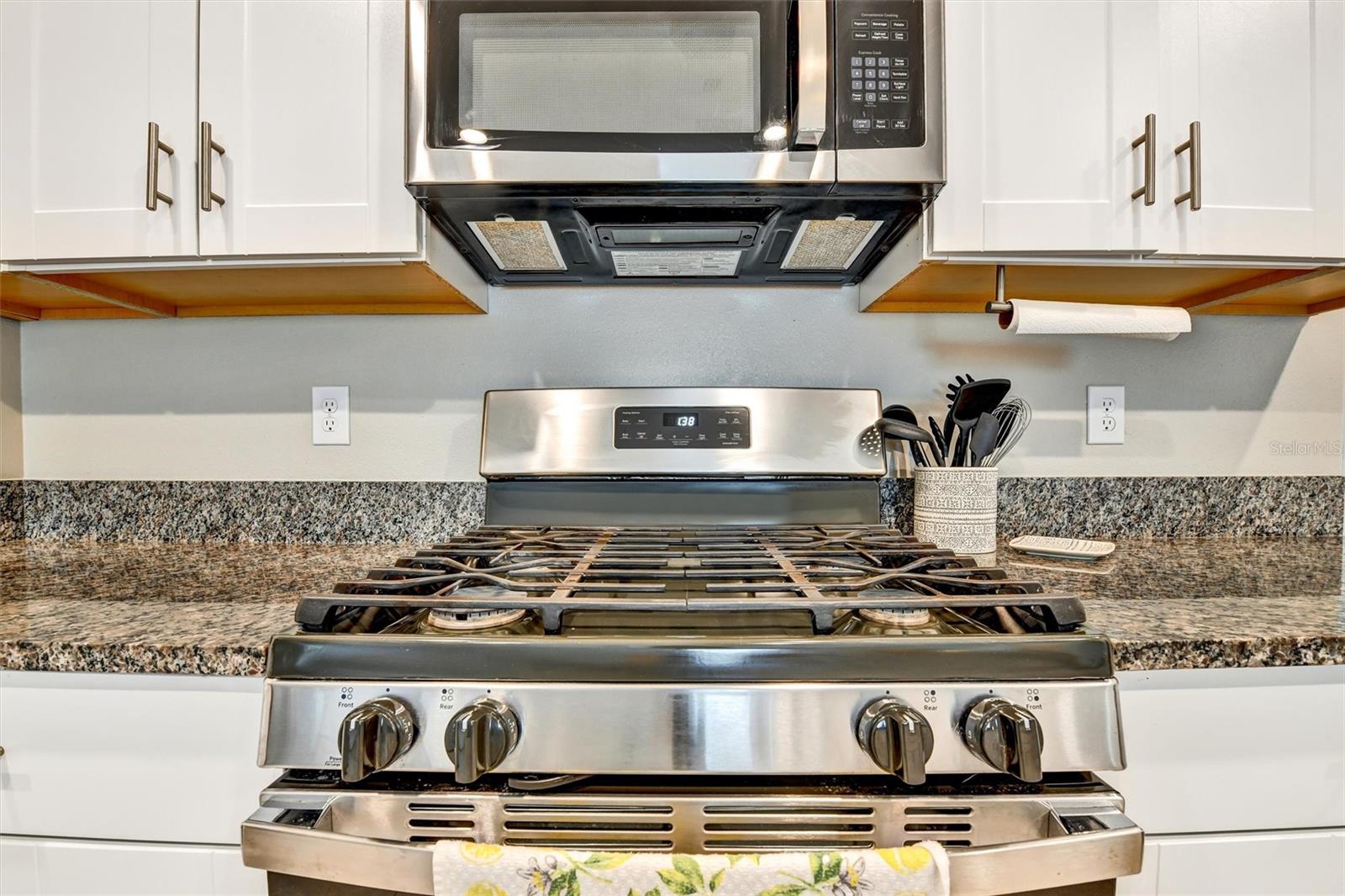 BELMONT SOUTH PH 2D & PASEO AL - Residential