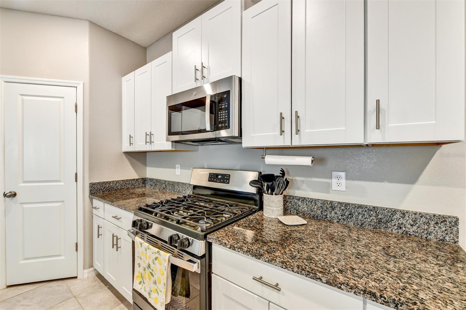 BELMONT SOUTH PH 2D & PASEO AL - Residential