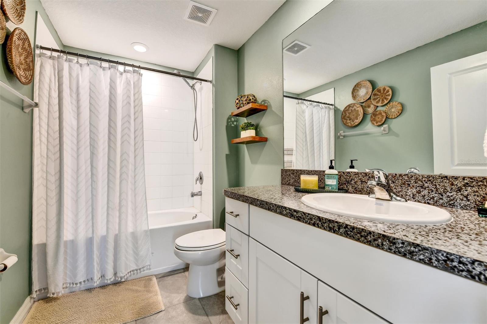 BELMONT SOUTH PH 2D & PASEO AL - Residential