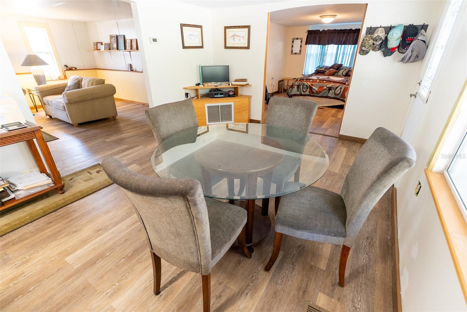 KERSHORES - Residential