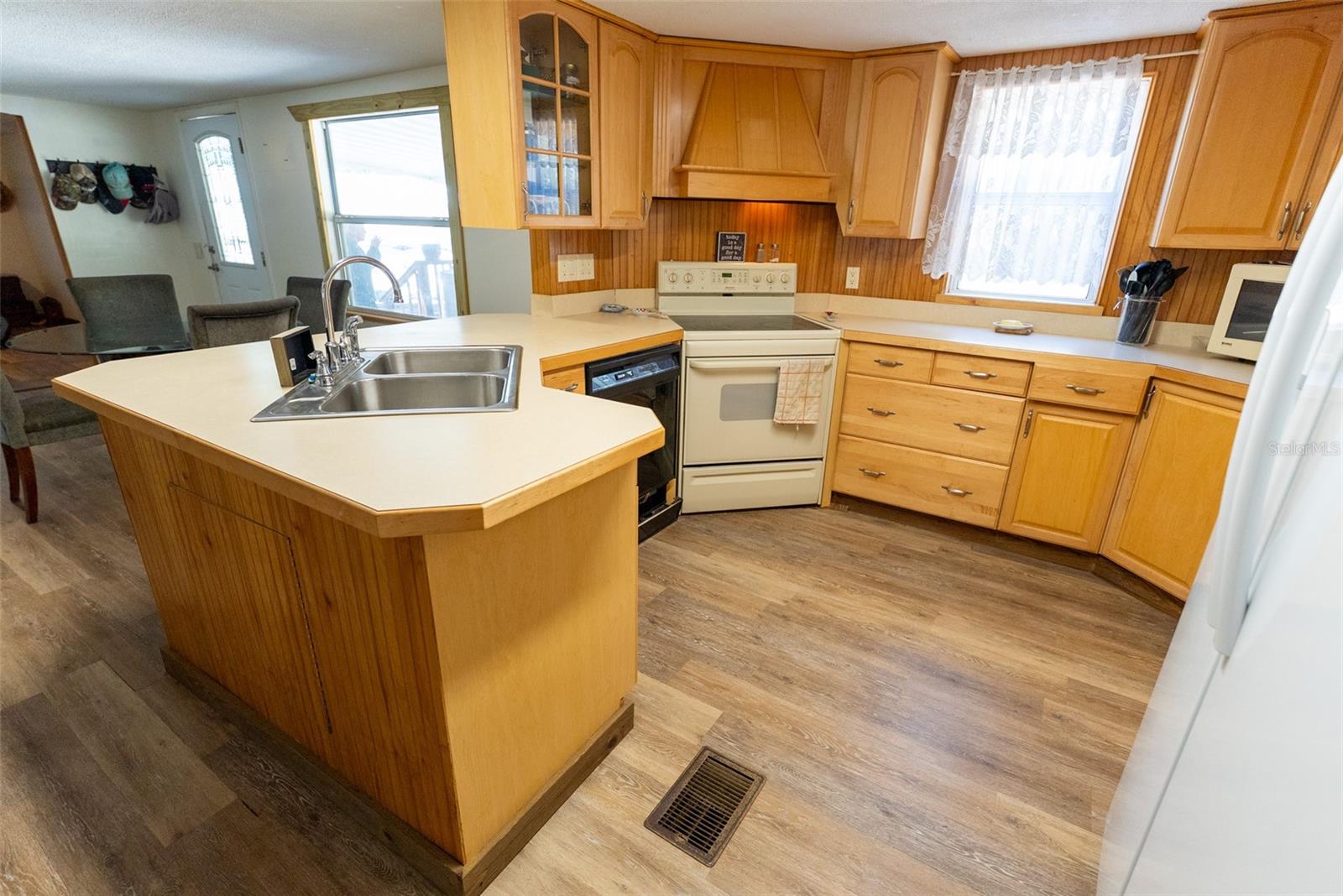 KERSHORES - Residential