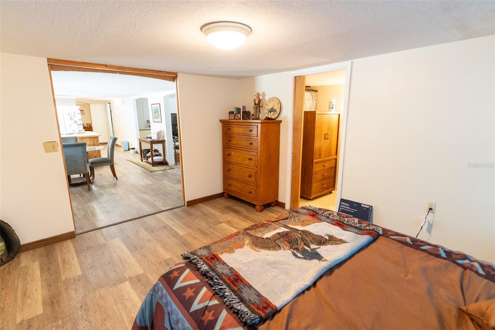 KERSHORES - Residential